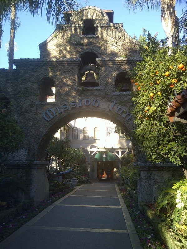 2013-02-07-MissionInnentrance.JPG