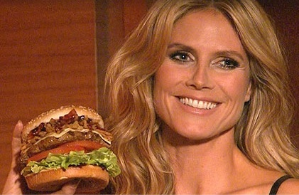 2013-02-20-CarlsJr_HeidiKlum2.jpg