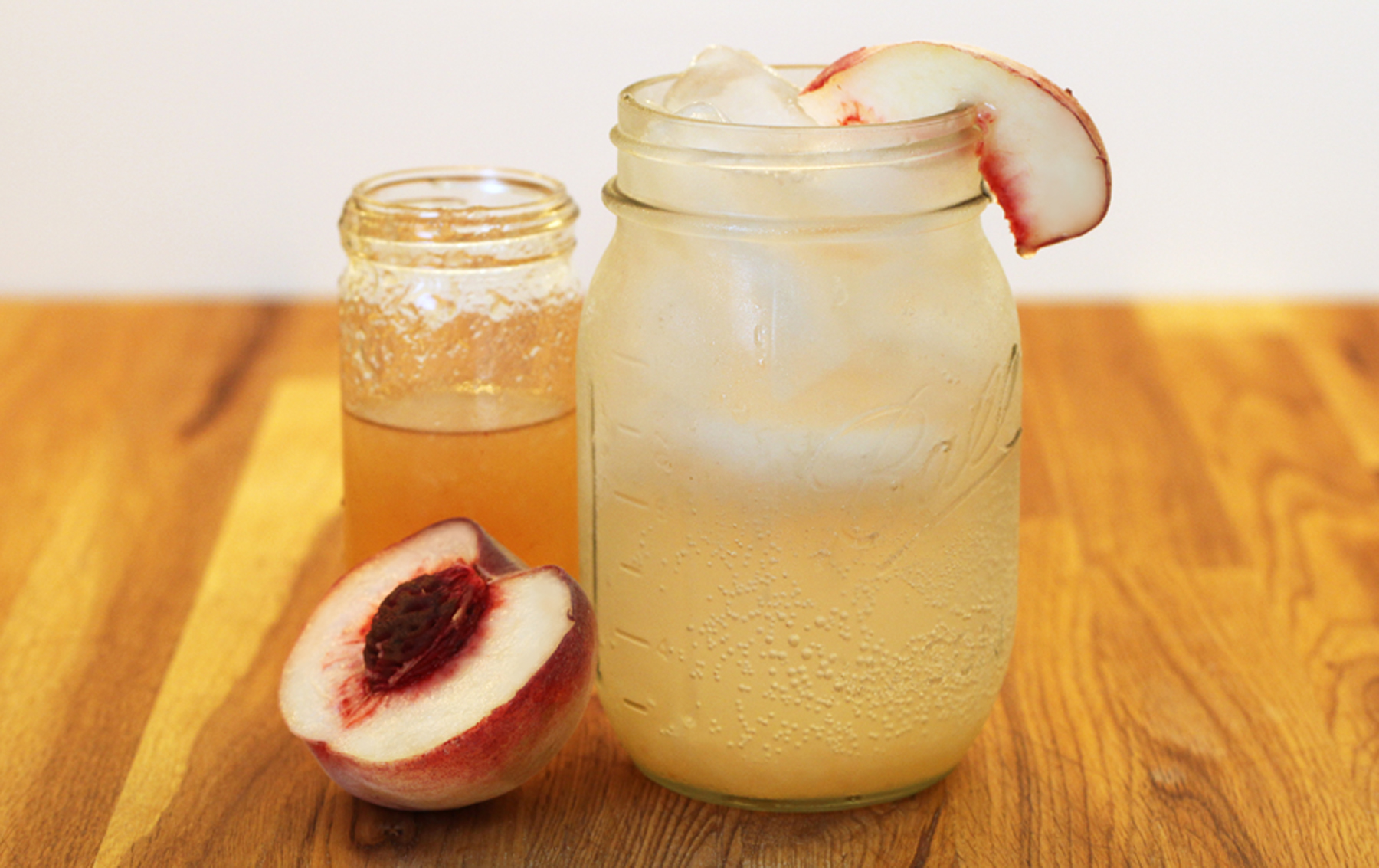 2013-02-26-peach_shrub_soda1.jpg