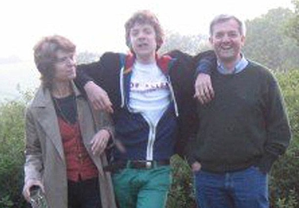 2013-03-11-PeterHwithparents.png