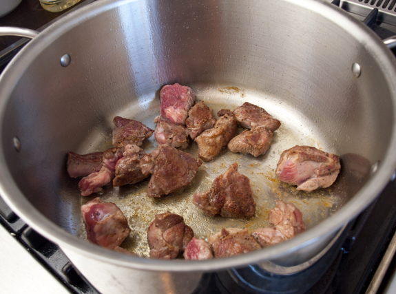 2013-03-15-guinnesslambstewbrownedmeat.jpg