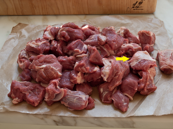 2013-03-15-guinnesslambstewmeat.jpg