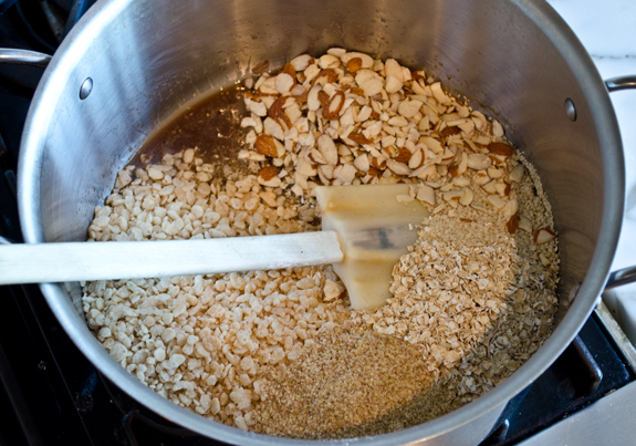 2013-04-04-addingoatscrispyriceandotheringredients.jpg