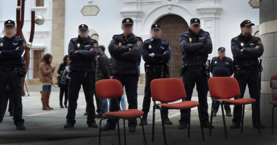 2013-04-16-Policiasrodeanlaasambleadeextremadurathumb.jpg