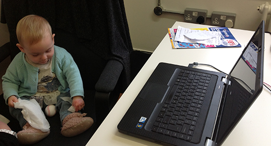 2013-04-23-niecewithlaptop.png