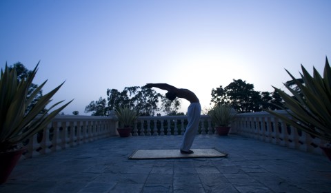 2013-04-25-AnandaYogaontheterrace.jpg