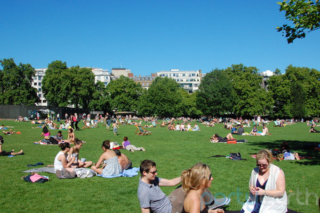 2013-04-29-greenpark2_huffpost.jpeg