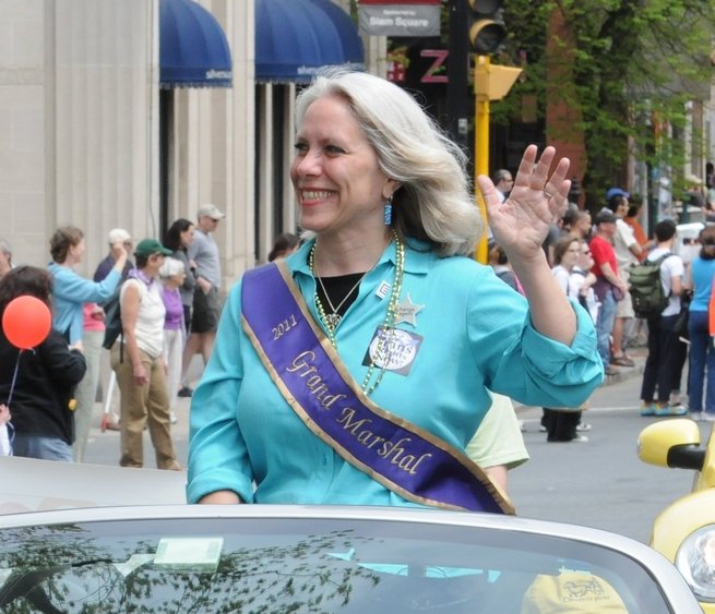 2013-05-07-RobynNohoPride2011.jpg