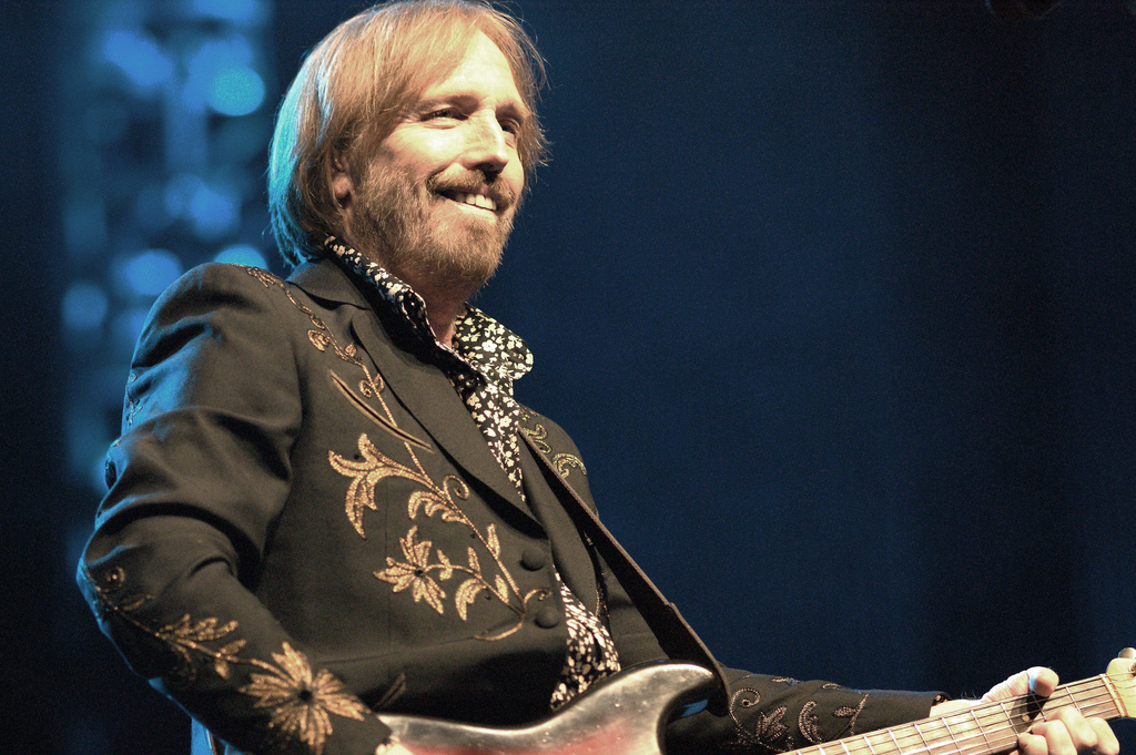 2013-05-07-Tom_Petty_2010.jpg