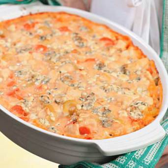 2013-05-16-buffalochickencasserole_400X400.jpg