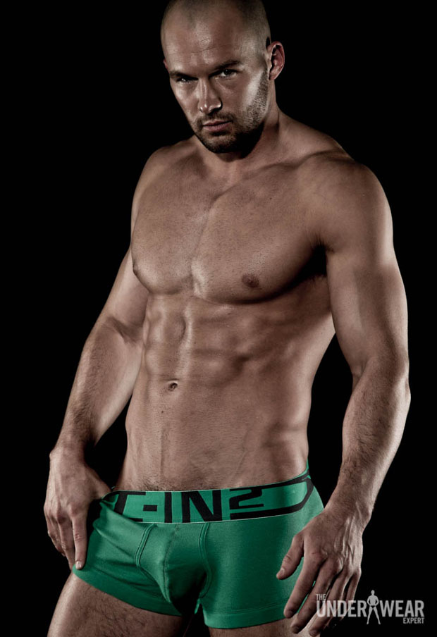 2013-05-16-greenunderwear010.jpg