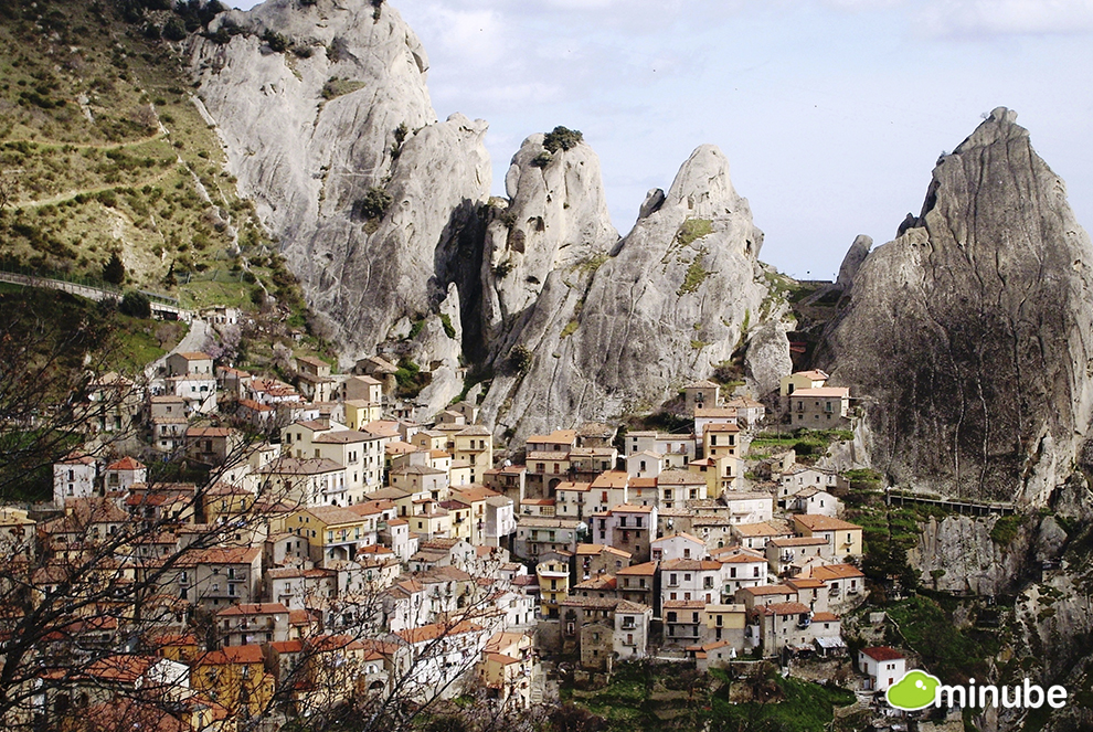 2013-05-17-CastelmezzanoAssenzio.jpg