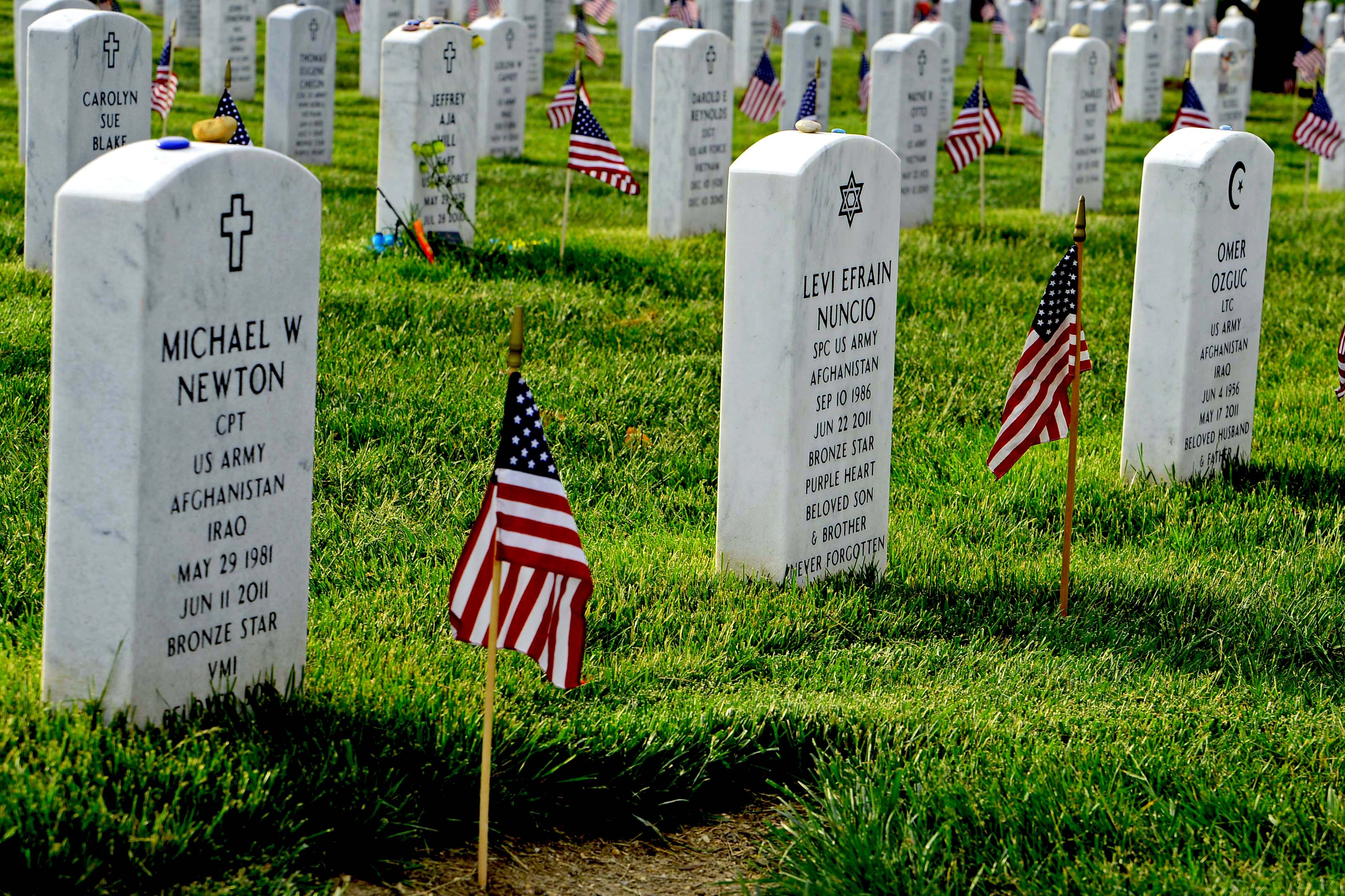 Memorial Day 2023: Quotes, remembrances to honor those who lost their lives  for freedom 