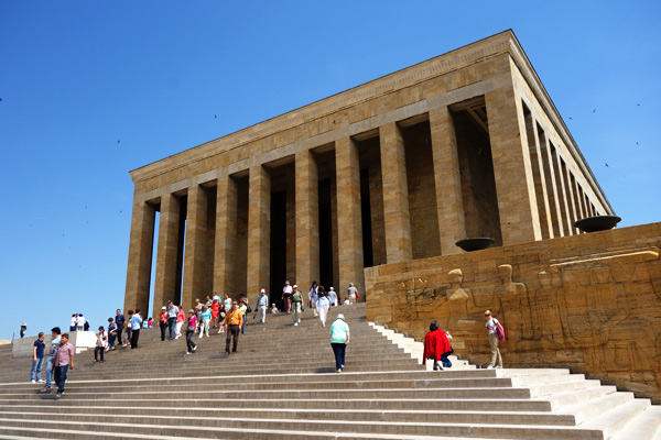 2013-06-05-p24mausoleum.jpg