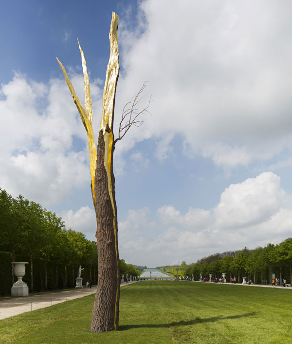 2013-06-16-PenonetreesculpturesatVersailles6.jpg