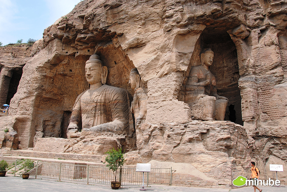 2013-06-19-YungangGrottoswtfdani.jpg