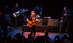 2013-06-25-250pxWillie_Nelson_930_club_2012__8.jpg