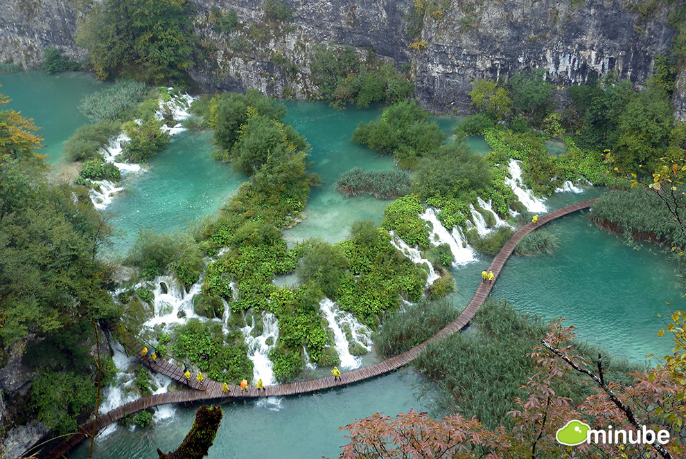 2013-06-27-PlitviceLakesAngleManzano.jpg