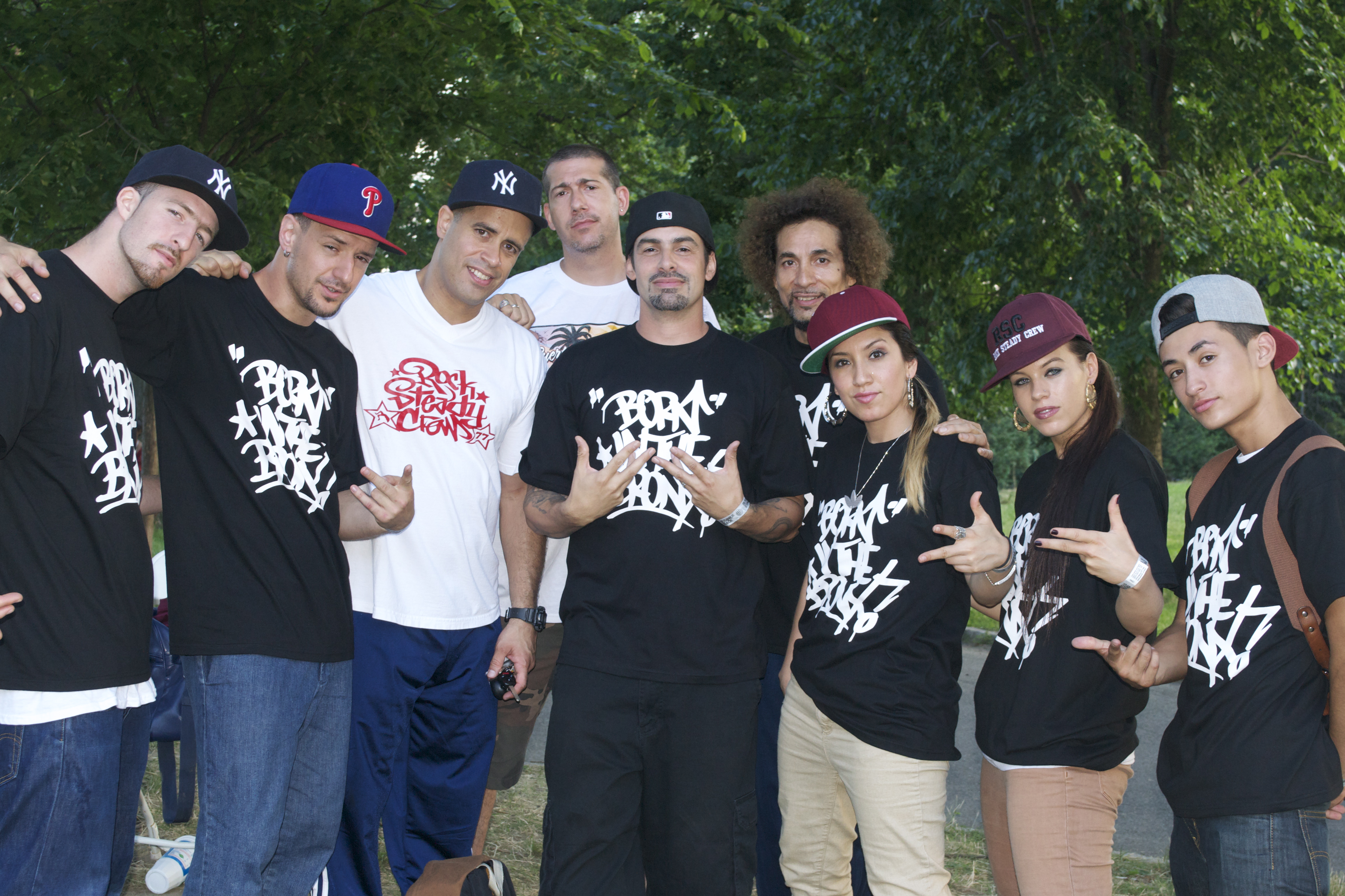 How crew. Rock steady Crew команда. Rock steady Crew брейк данс. Rock steady Crew kuriaki. Rock steady Crew состав.