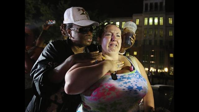 2013-07-15-FloridaZimmermanprotestScottOlson2.jpg