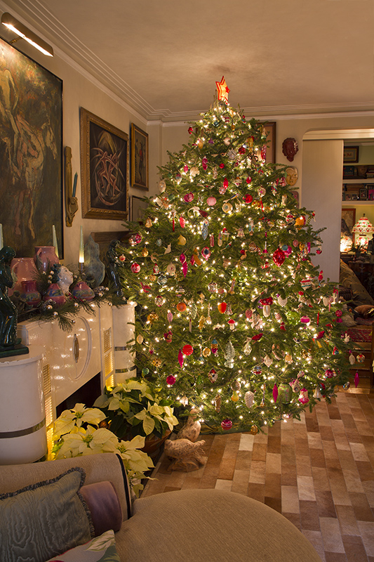 2013-07-26-huffpostchristmastree3.jpg