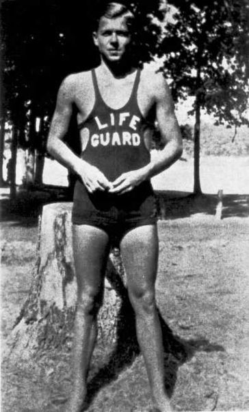 2013-07-31-364pxRonald_Reagan_as_Lifeguard_1927.jpg