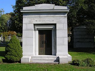 2013-08-04-durantmausoleum