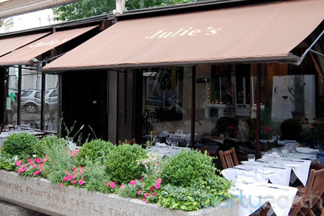2013-08-05-JuliesRestaurantandBar_HuffingtonPost.jpg