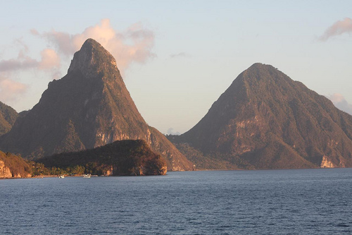 2013-09-02-cruisingforthebackpacker_stlucia.jpg