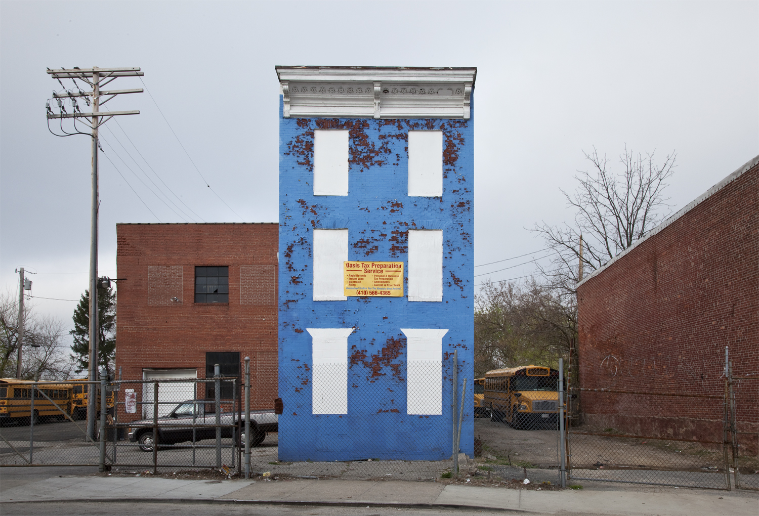 10 Orphan Row Houses So Lonely Youll Want T