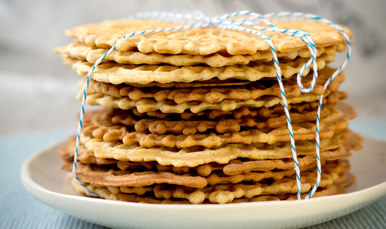 2013-09-06-pizzelle.jpg