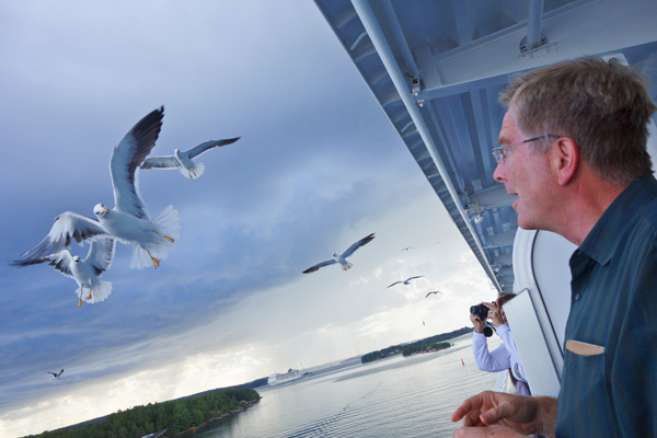 2013-09-13-36rickfeedthebirds.jpg