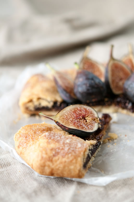 2013-09-20-tart_fig_almond_main_2.jpg