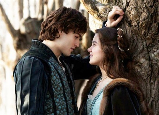 2013-10-03-watchhaileesteinfeldanddouglasboothasromeoandjuliet_h1.jpg