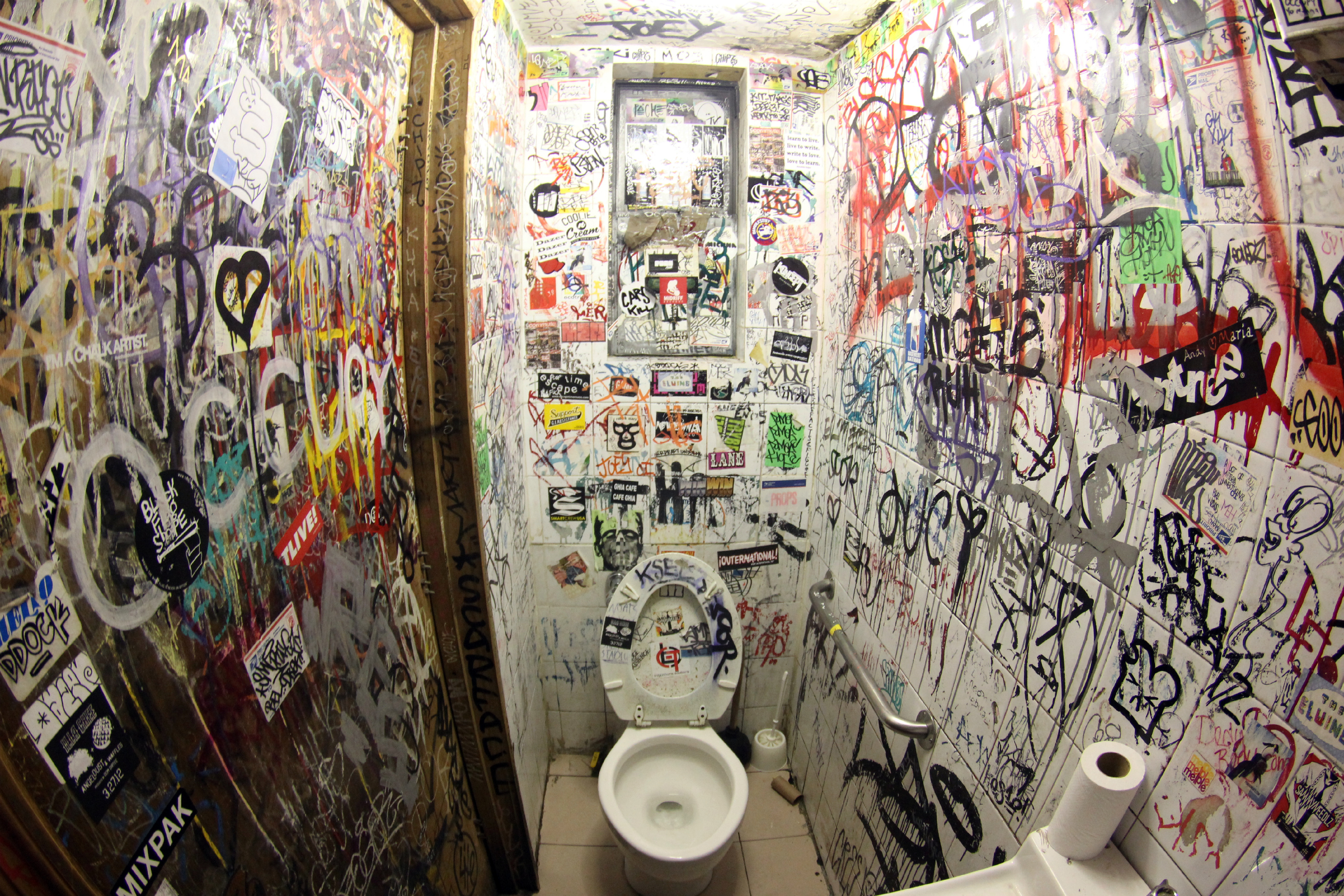 2013-10-04-BathroomImage.jpg