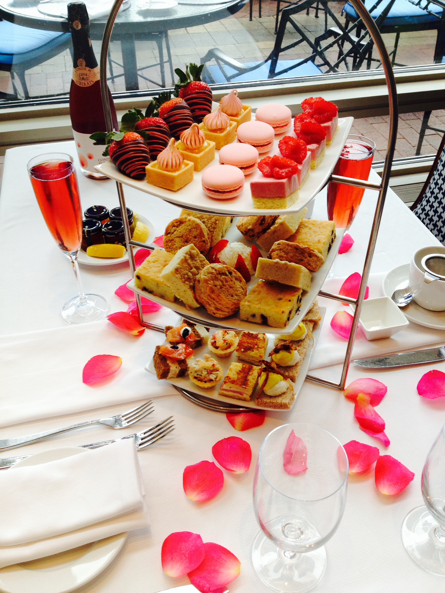 2013-10-07-RoseAfternoonTea.JPG