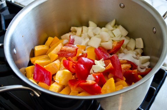 2013-10-10-vegetablesinthepot.jpg