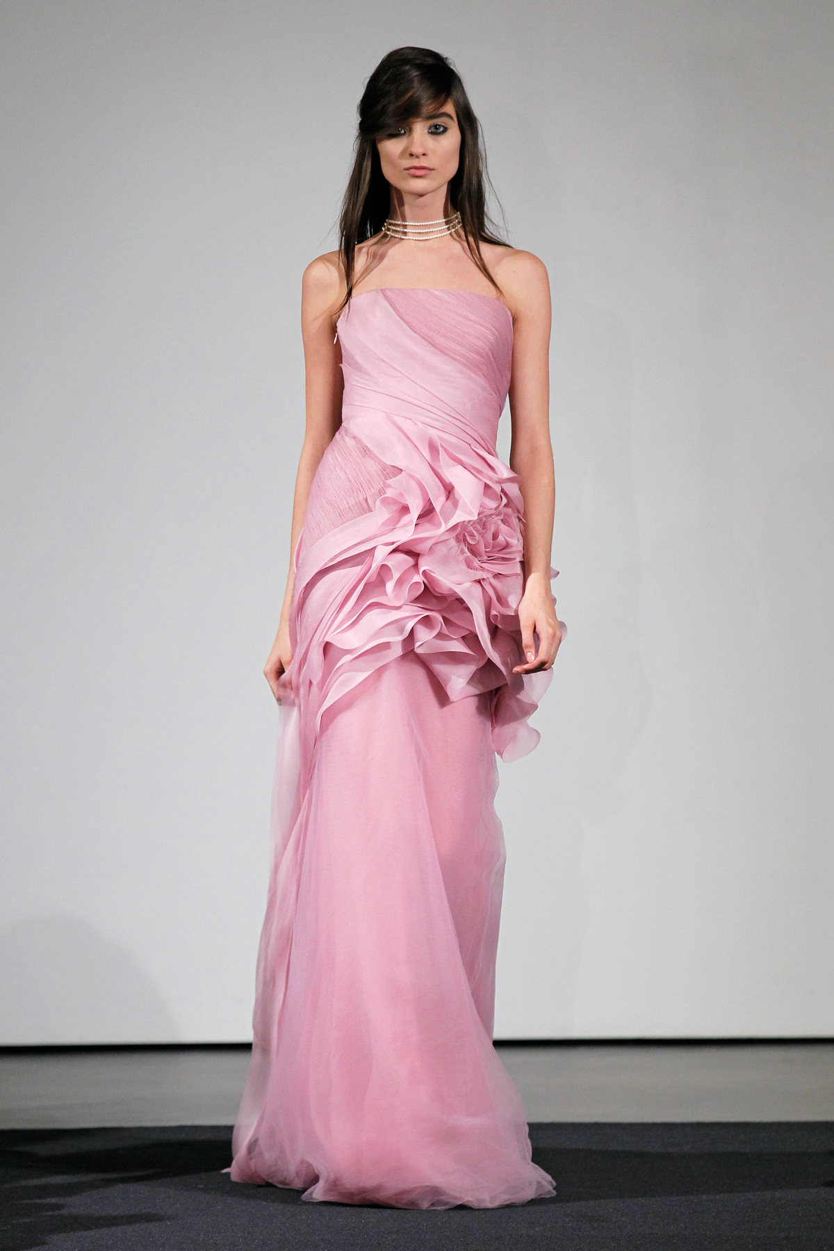 Vera Wang S Fall 2014 Bridal Collection Features All Pink Dresses