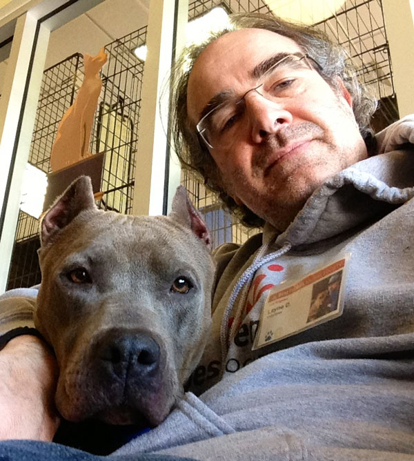 2013-10-19-lorarescuedpitbull4.jpg