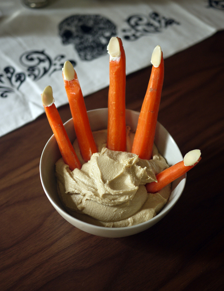 2013-10-25-OneHungryMamaHalloweencarrotwitchfingers.jpg