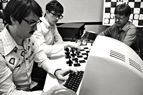 2013-11-08-ComputerChessstill.jpg