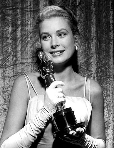 2013-11-12-GraceKelly388x500.jpg