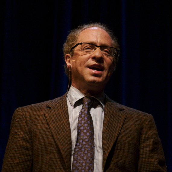 2013-11-13-Raymond_Kurzweil_Stanford_2006_square_crop.jpg