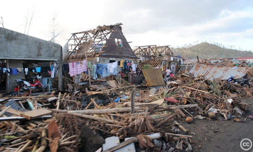 2013-11-16-haiyan.jpg