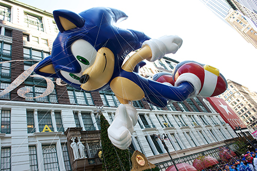 2013-11-22-sonichedgehogmacysparade.jpg