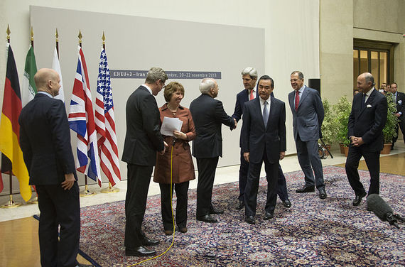 2013-11-25-John_Kerry_Javad_Zarif.jpg