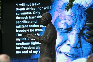 2013-12-06-mandela3s.jpg