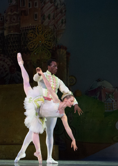 2013-12-15-OaklandBalletCompanyGrahamLustigsTheNutcrackerSugarPlumandCavalier730x1024.jpg