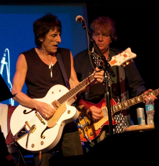 Sir Rod Stewart and Ronnie Wood remember 'groundbreaking' guitarist Jeff  Beck