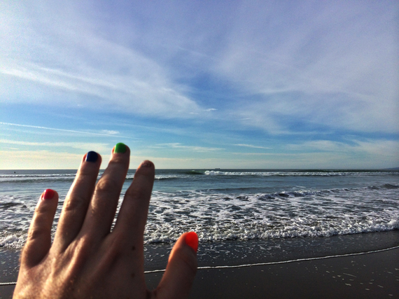 2014-01-05-oceanbeachpaintednailshand.jpg